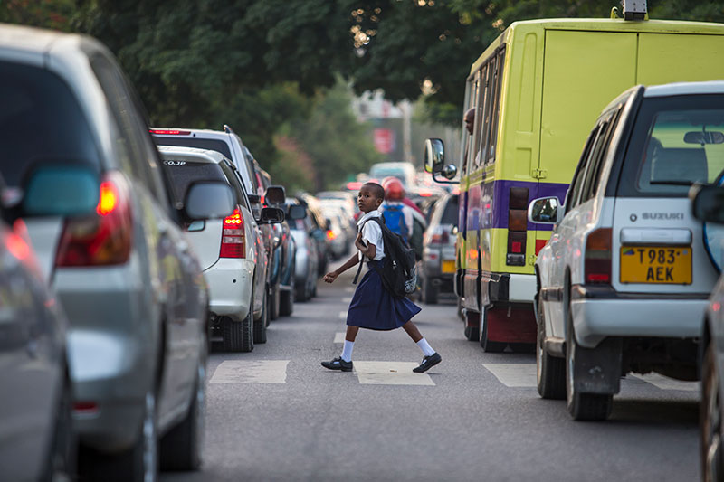 children in traffic
